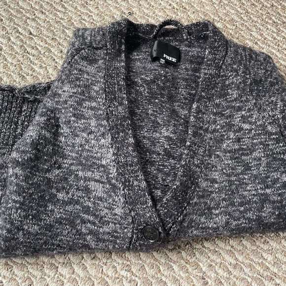 Aritzia cozy dark heather grey sweater - Picture 2 of 5